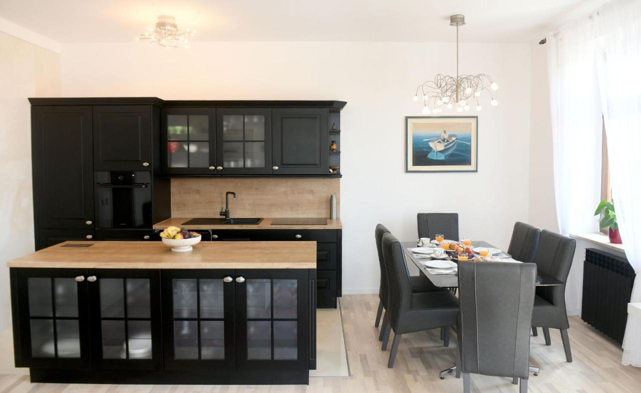 Divia Apartment Rijeka Exterior foto